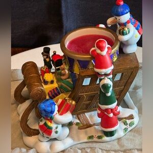 Holiday sleigh aroma melts warmer